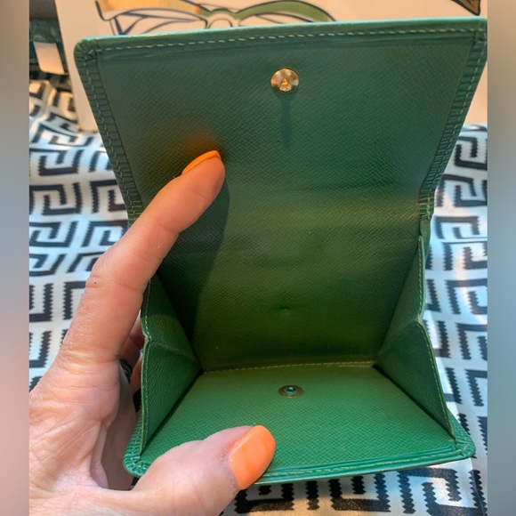 Louis Vuitton Green Wallet - Picture 10 of 12